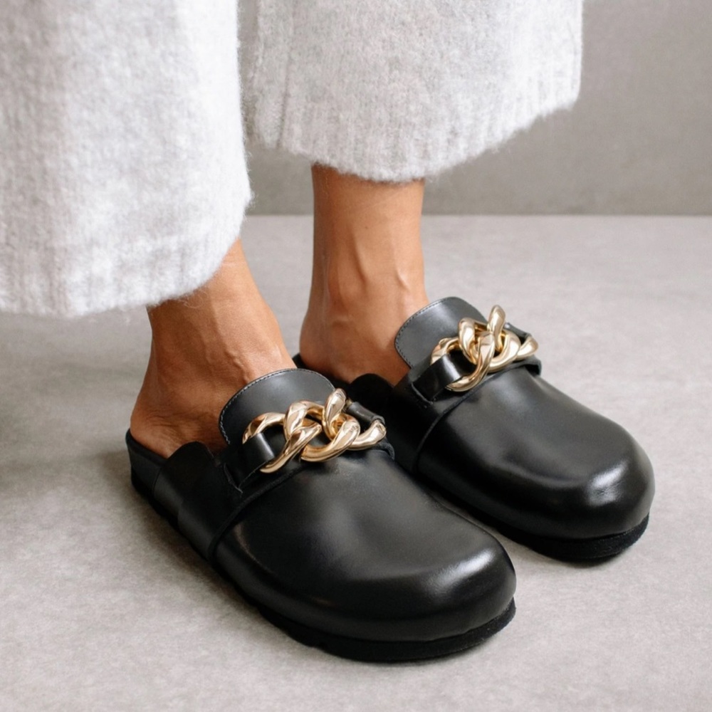 Alohas Fireplace Chain Clogs Black Size 38